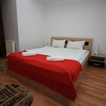 Old City Apartment *